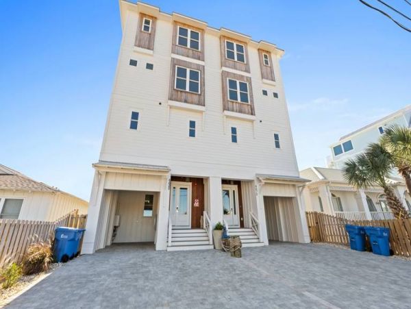 Gorgeous 10 Bedroom Vacation Duplex in Panama City Beach