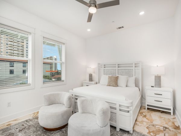 Luxurious Vacation Rental in Miramar Sleeps 44 Guests