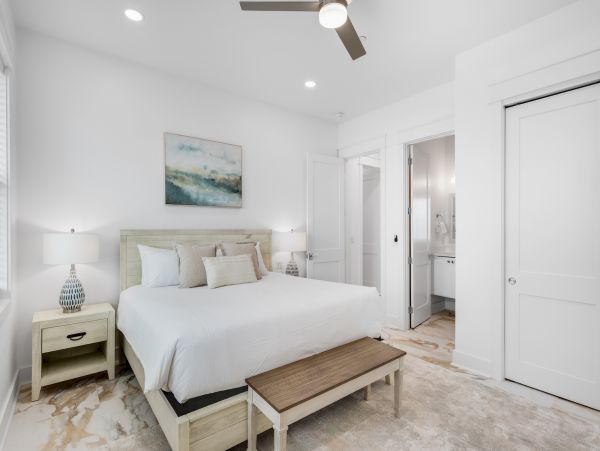 Luxurious Vacation Rental in Miramar Sleeps 44 Guests