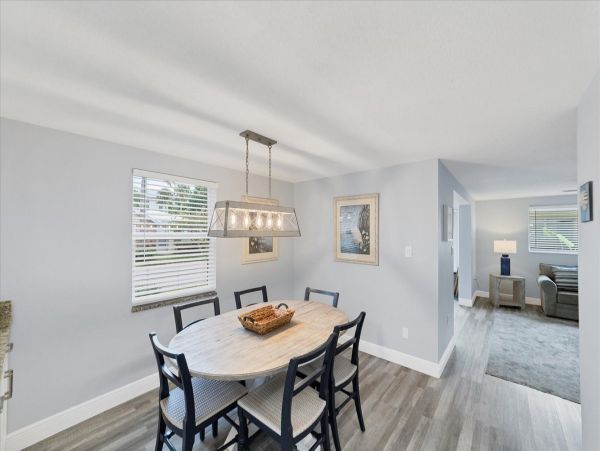 Charming 2 Bedroom Vacation Villa Great Amenities