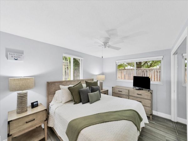 Charming 2 Bedroom Vacation Villa Great Amenities