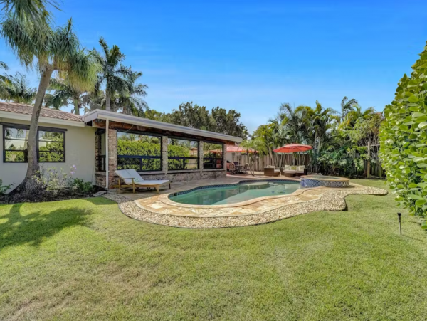 Pompano Beach Haven with Private Pool Sleeps 6 Guests