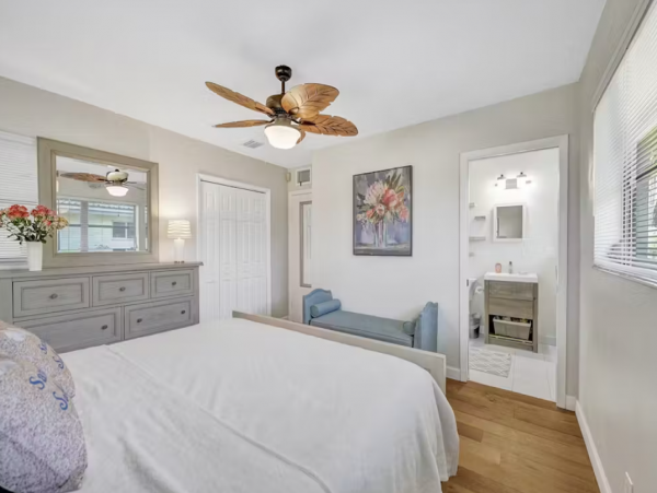 Pompano Beach Haven with Private Pool Sleeps 6 Guests