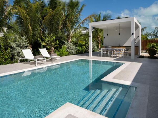 Turks and Caicos Vacation Home Walk to Beach