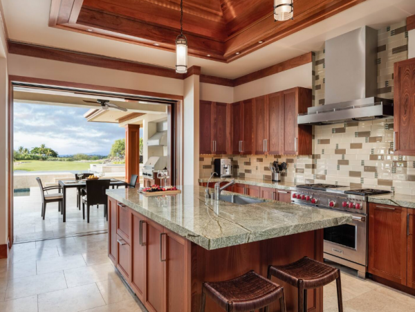 Luxury Villa in Kailua-Kona with 4 Bedrooms & Pool