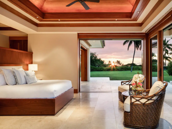 Luxury Villa in Kailua-Kona with 4 Bedrooms & Pool