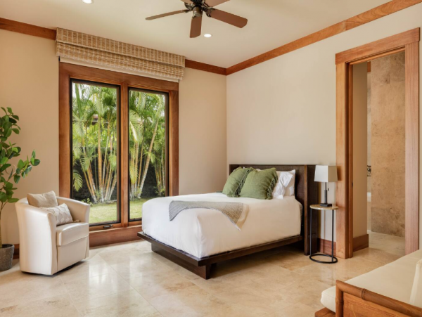 Luxury Villa in Kailua-Kona with 4 Bedrooms & Pool