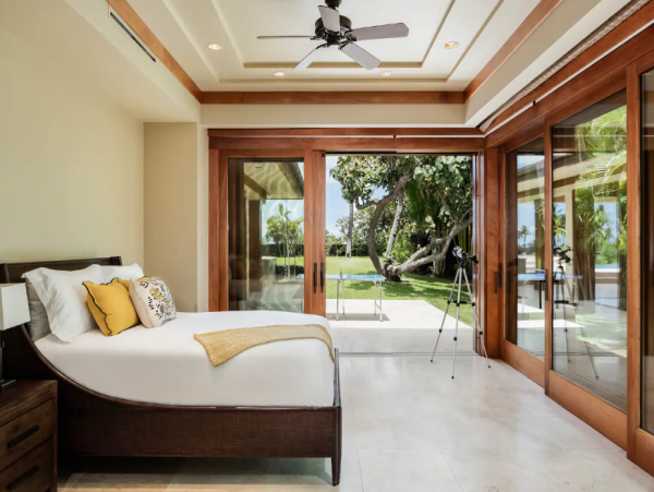Luxury Villa in Kailua-Kona with 4 Bedrooms & Pool
