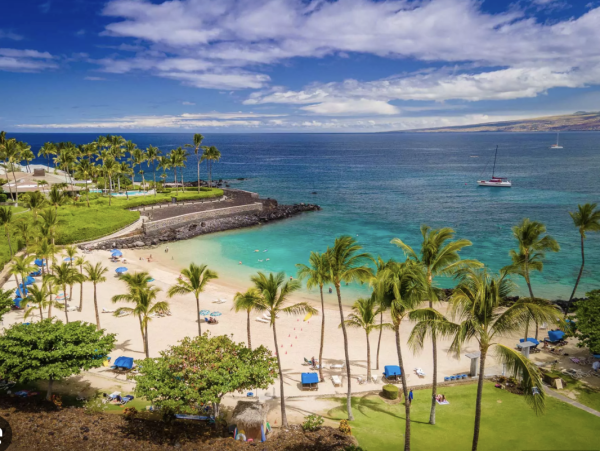 Vacation Estate Sleeps 12 Guests Ocean View Main House & Guest