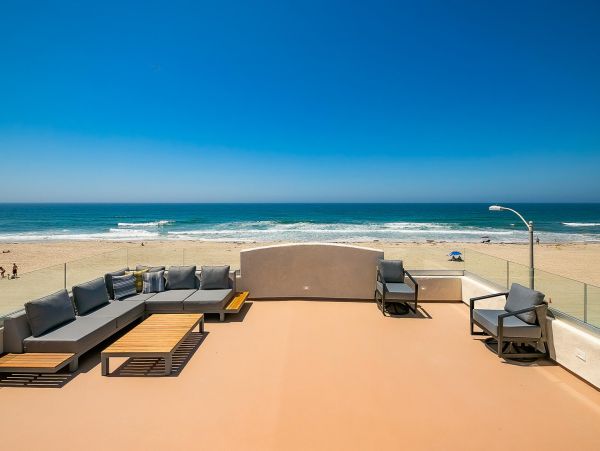 Luxury Oceanfront Six Bedroom Residence with Hot Tub & Full Ocean Views