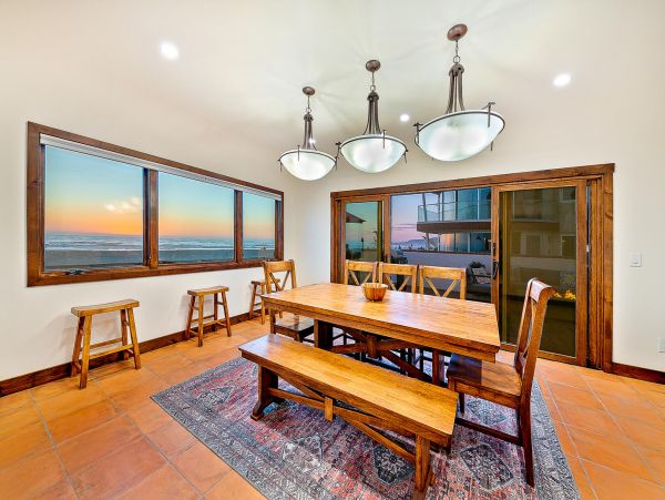 Luxury Oceanfront Six Bedroom Residence with Hot Tub & Full Ocean Views