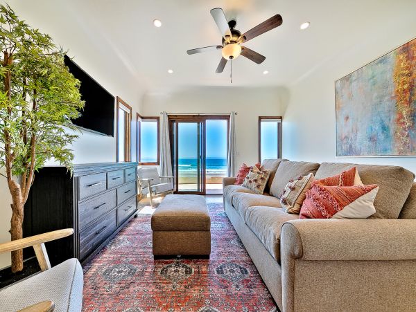 Luxury Oceanfront Six Bedroom Residence with Hot Tub & Full Ocean Views