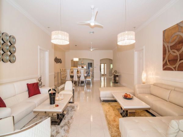 Piece of Paradise -Cayman Island Vacation Home Six Bedroom