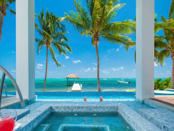 Luxury Cayman Islands 6 Bedroom Pool Home