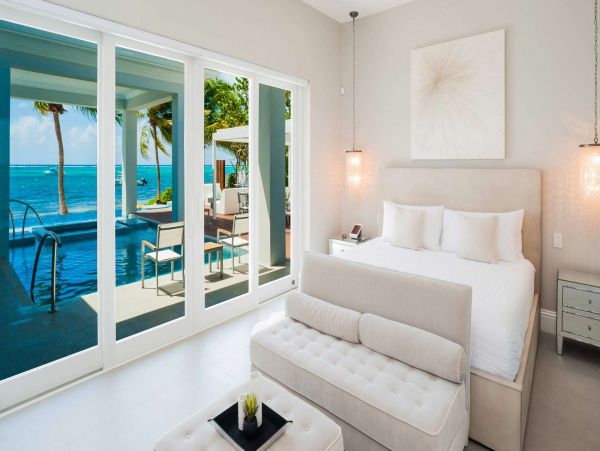 Luxury Cayman Islands 6 Bedroom Pool Home
