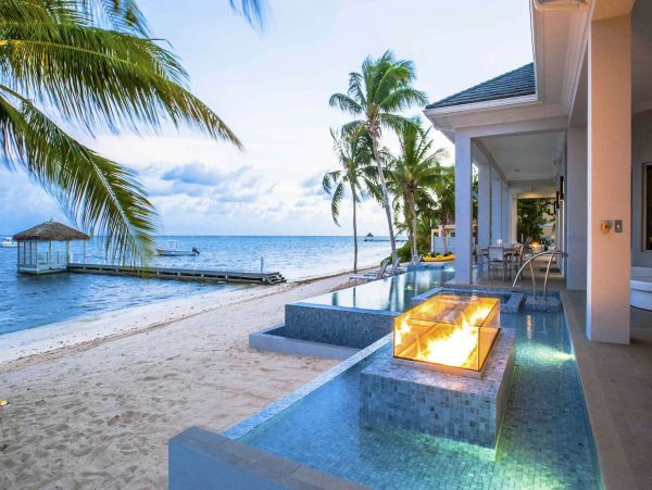 Luxury Cayman Islands 6 Bedroom Pool Home
