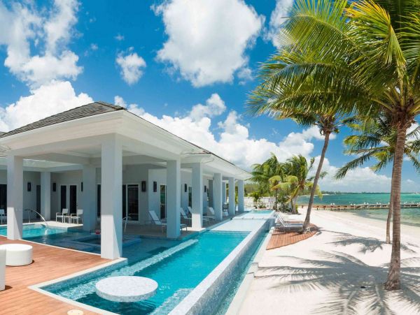 Luxury Cayman Islands 6 Bedroom Pool Home