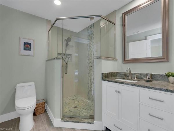 Vacation Rental with 2 Bedrooms in Naples