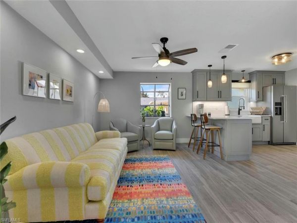Vacation Rental with 2 Bedrooms in Naples