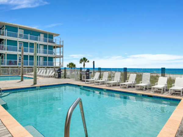 Beachfront 8 Bedroom Vacation Rental in Gulf Shores