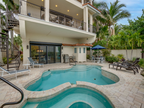 Anna Maria Vacation Home 4 Bedroom & Stunning Gulf View