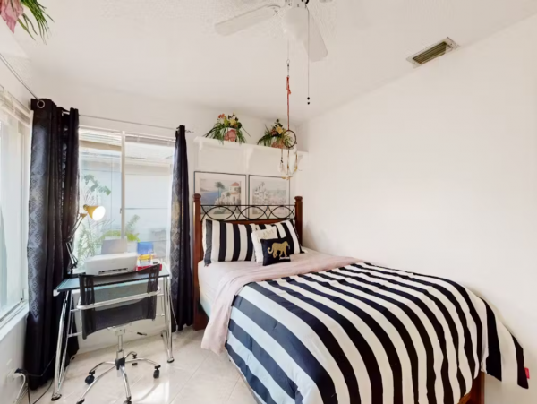 Boca Raton Vacation Home with 2 Bedroom & Pool