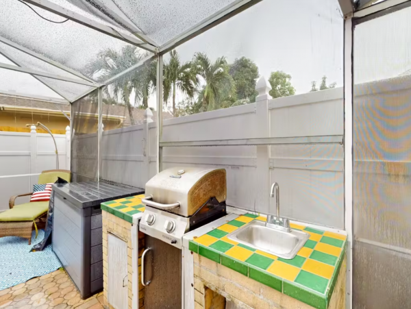 Boca Raton Vacation Home with 2 Bedroom & Pool