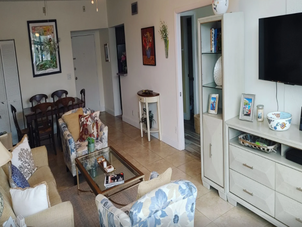 Lovely Siesta Key Condo Sleeps 2 Guests
