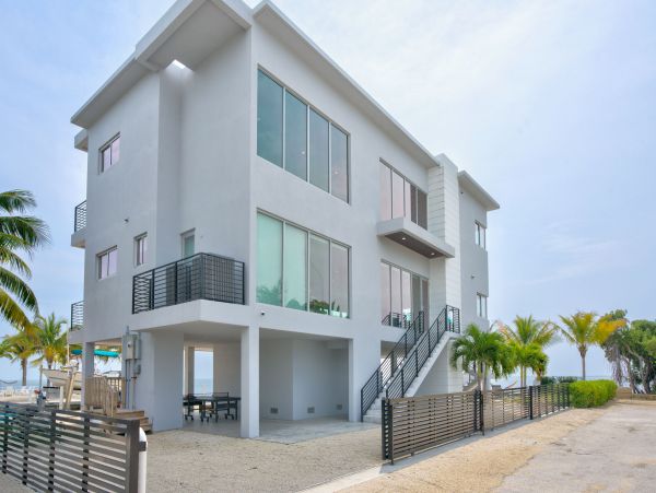 Oceanfront Marathon Vacation Luxury Rental