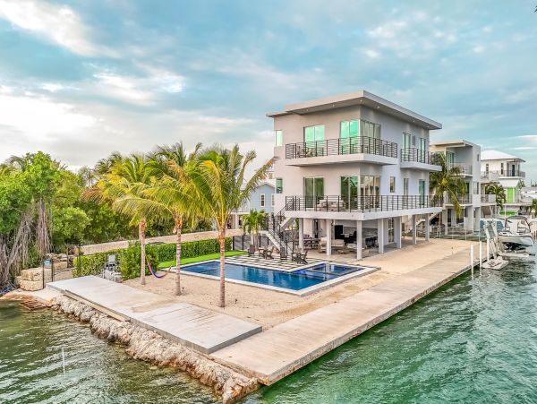 Oceanfront Marathon Vacation Luxury Rental