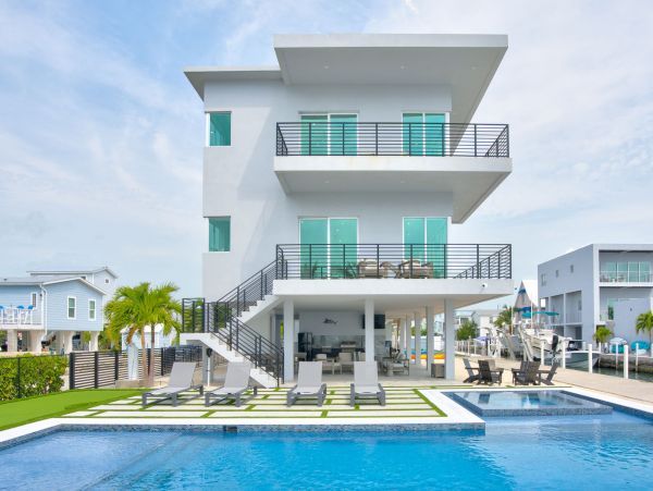 Oceanfront Marathon Vacation Luxury Rental