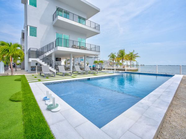 Oceanfront Marathon Vacation Luxury Rental