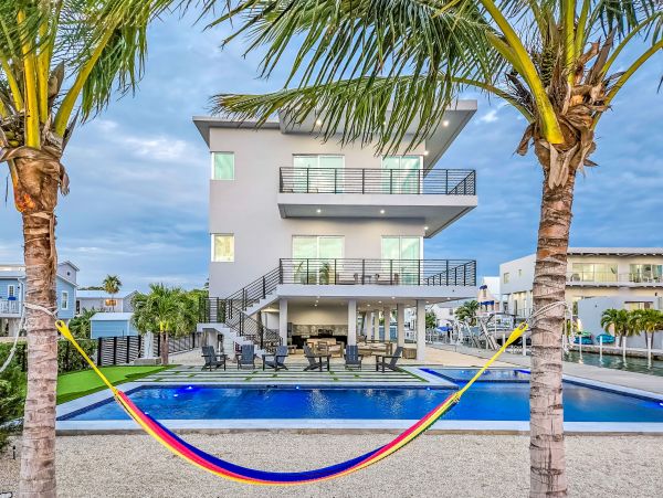 Oceanfront Marathon Vacation Luxury Rental