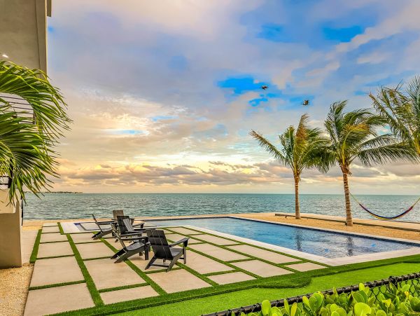 Oceanfront Marathon Vacation Luxury Rental
