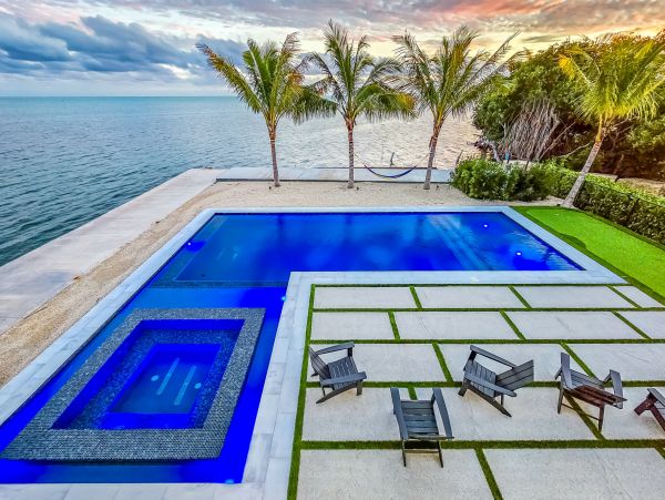 Oceanfront Marathon Vacation Luxury Rental