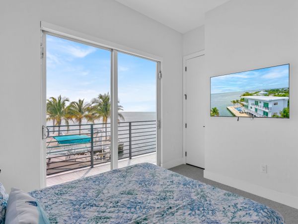 Oceanfront Marathon Vacation Luxury Rental
