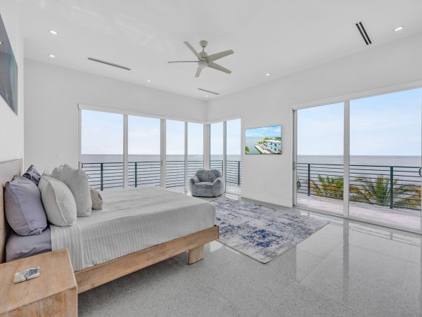 Oceanfront Marathon Vacation Luxury Rental