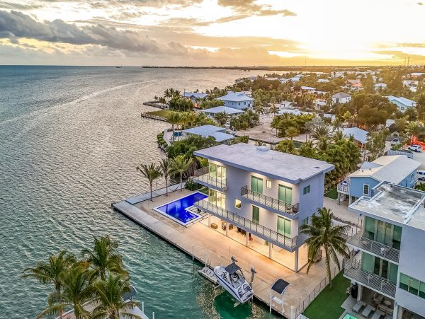 Oceanfront Marathon Vacation Luxury Rental