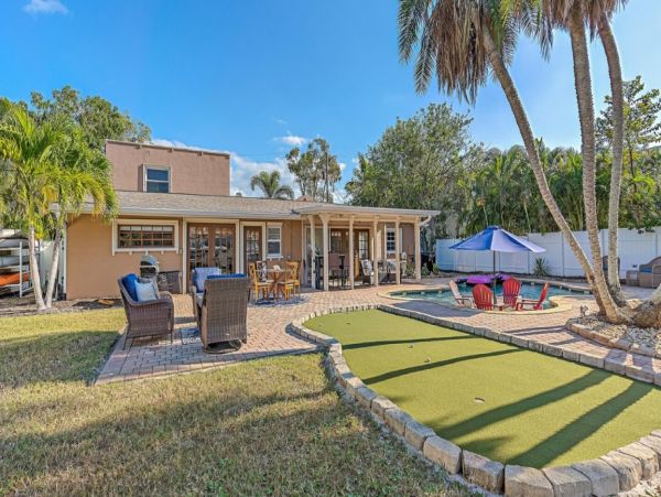 Canal Front Four Bedroom Vacation Residence in Longboat Key