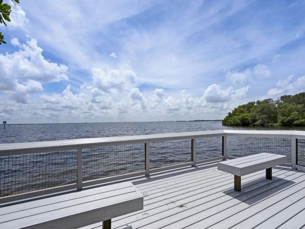Two Bedroom Walk to Beach Vacation Duplex in Longboat Key