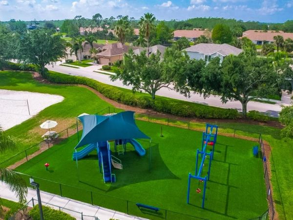 Estero Vacation Condo Two Bedroom