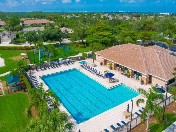 Estero Vacation Condo Two Bedroom