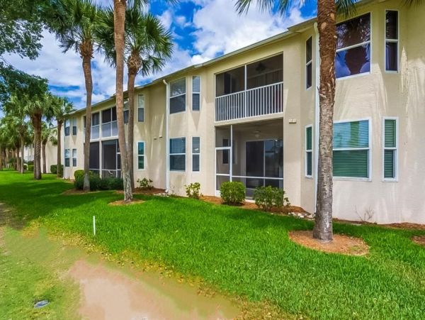 Estero Vacation Condo Two Bedroom