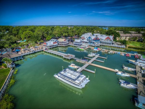 Four Bedroom Walk to Beach Vacation Rental in Hilton Head