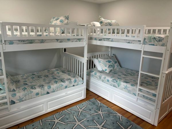 Four Bedroom Walk to Beach Vacation Rental in Hilton Head