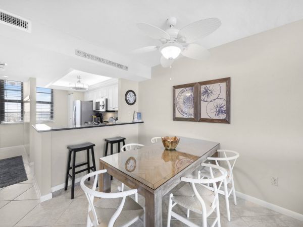 Marco Island Vacation Condo 2 Bedrooms, Pool & Fitness Room