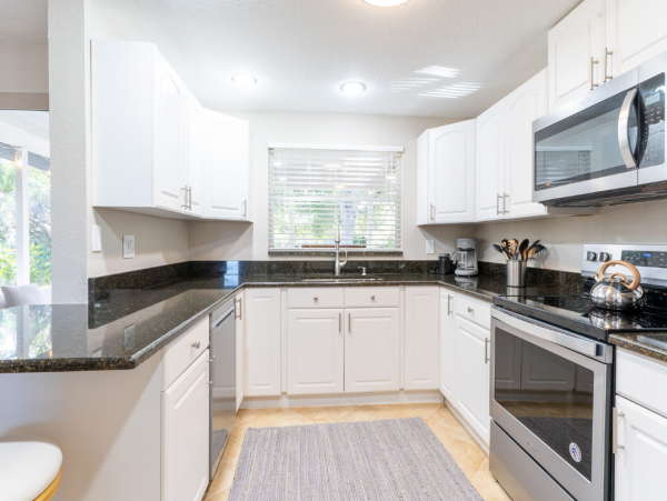Sarasota Vacation Rental: Tranquil Retreat Near Siesta Key