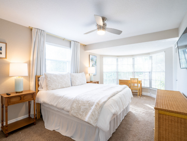 Sarasota Vacation Rental: Tranquil Retreat Near Siesta Key
