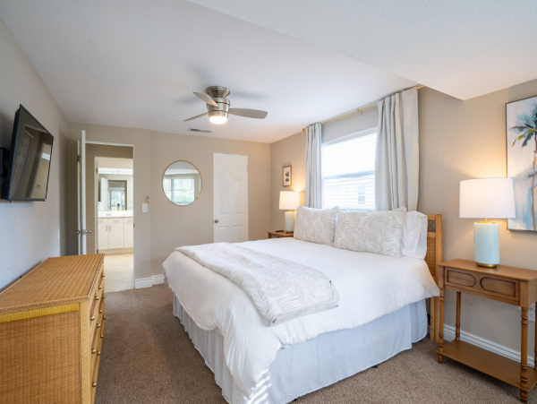 Sarasota Vacation Rental: Tranquil Retreat Near Siesta Key