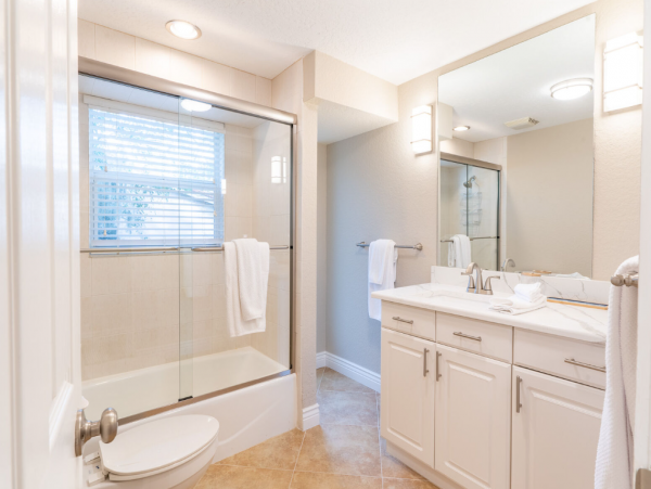 Sarasota Vacation Rental: Tranquil Retreat Near Siesta Key